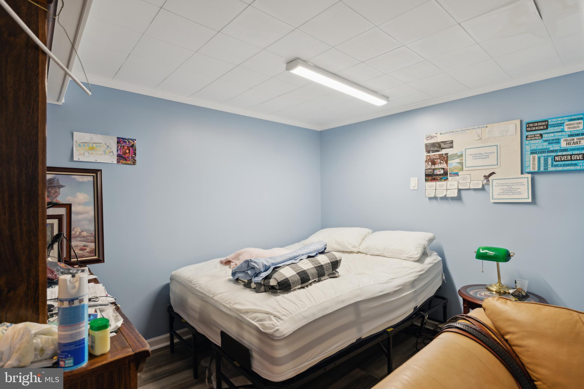 WHITFIELD KNOLLS - Residential