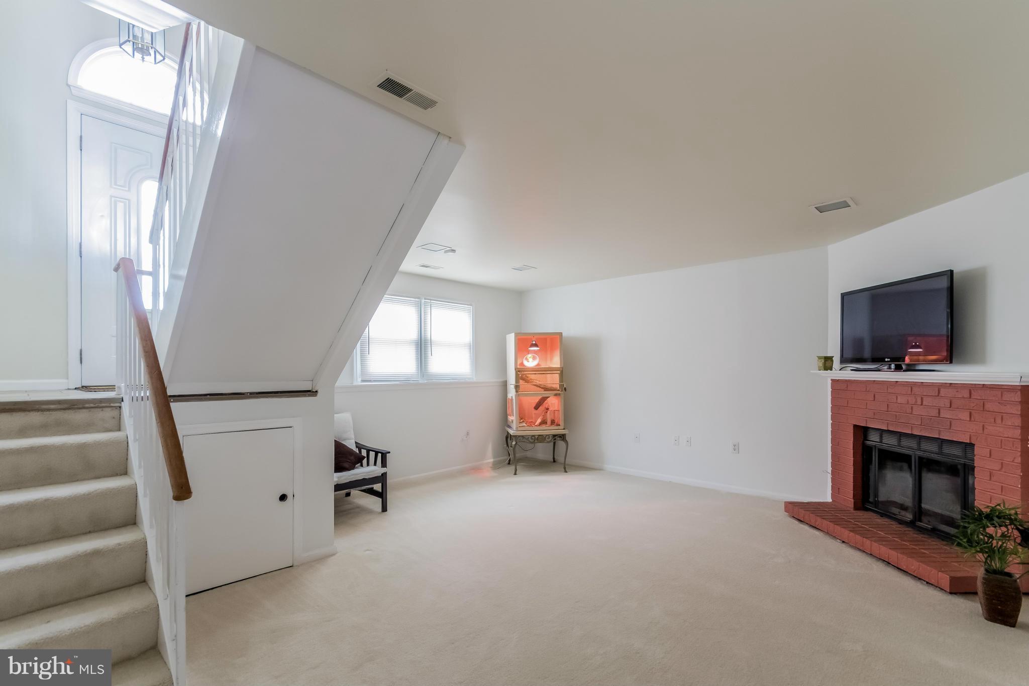 STONINGTON/SUDLEY MANOR - Residential