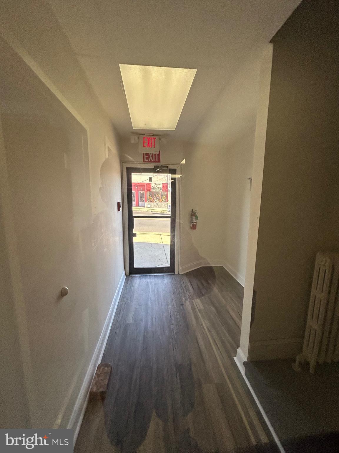 GLENSIDE - Commercial Lease