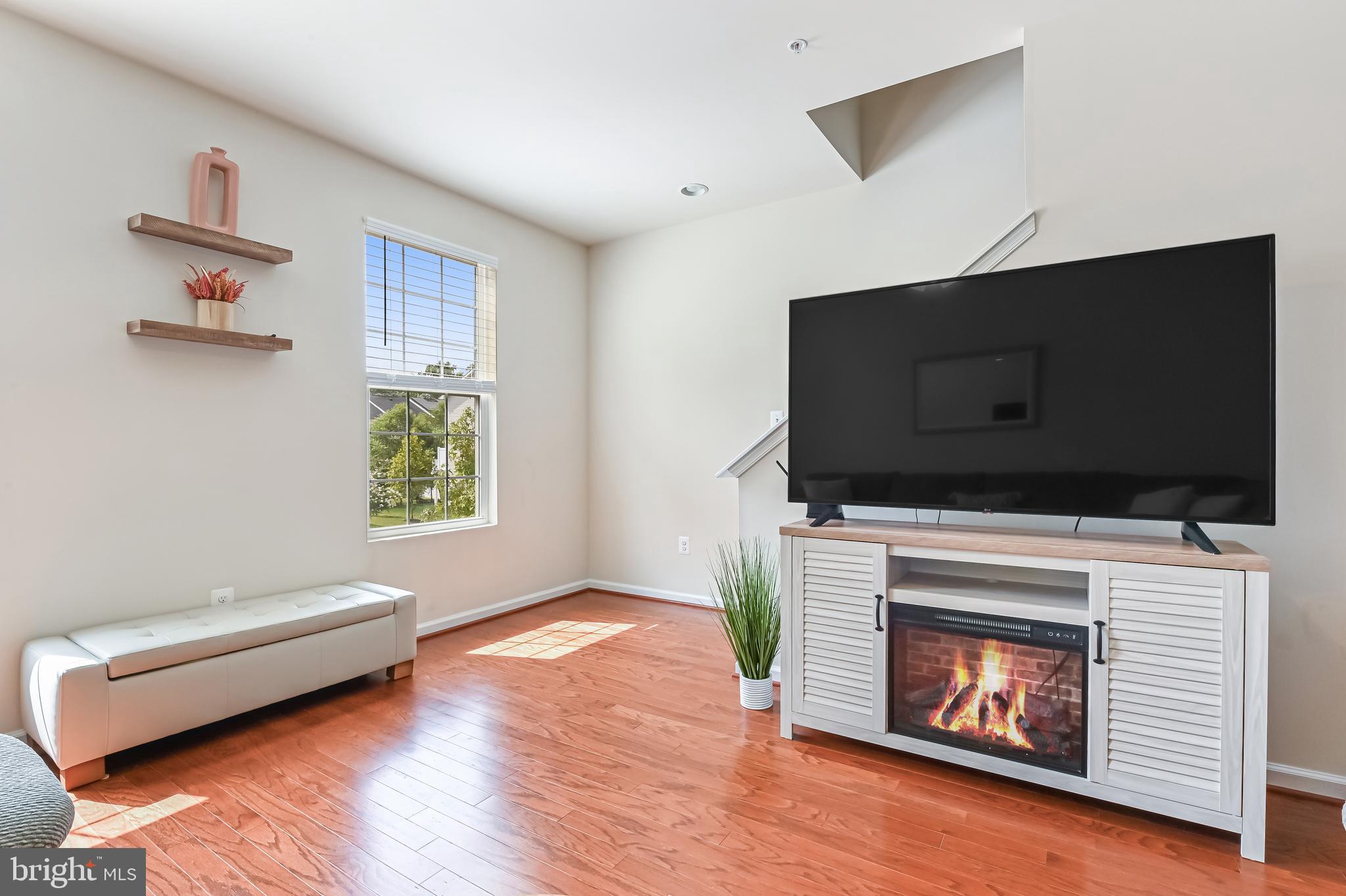 TANYARD SPRINGS - Residential