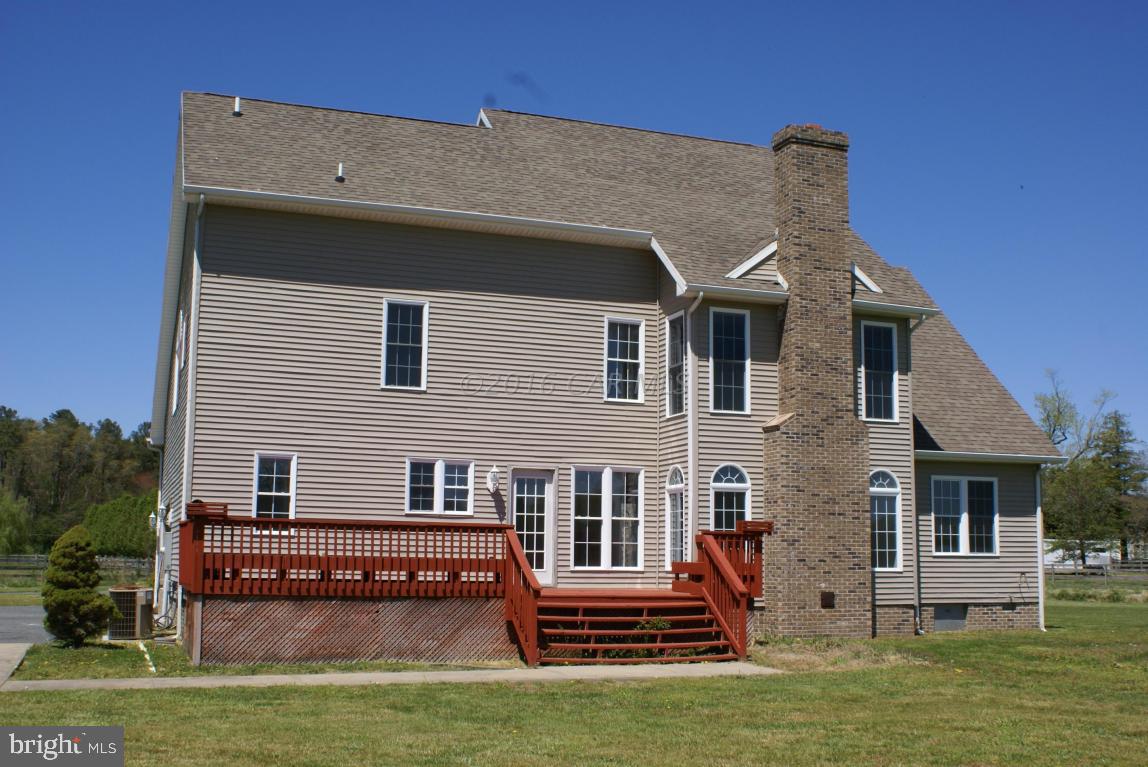 EQUESTRIAN ACRES - Residential