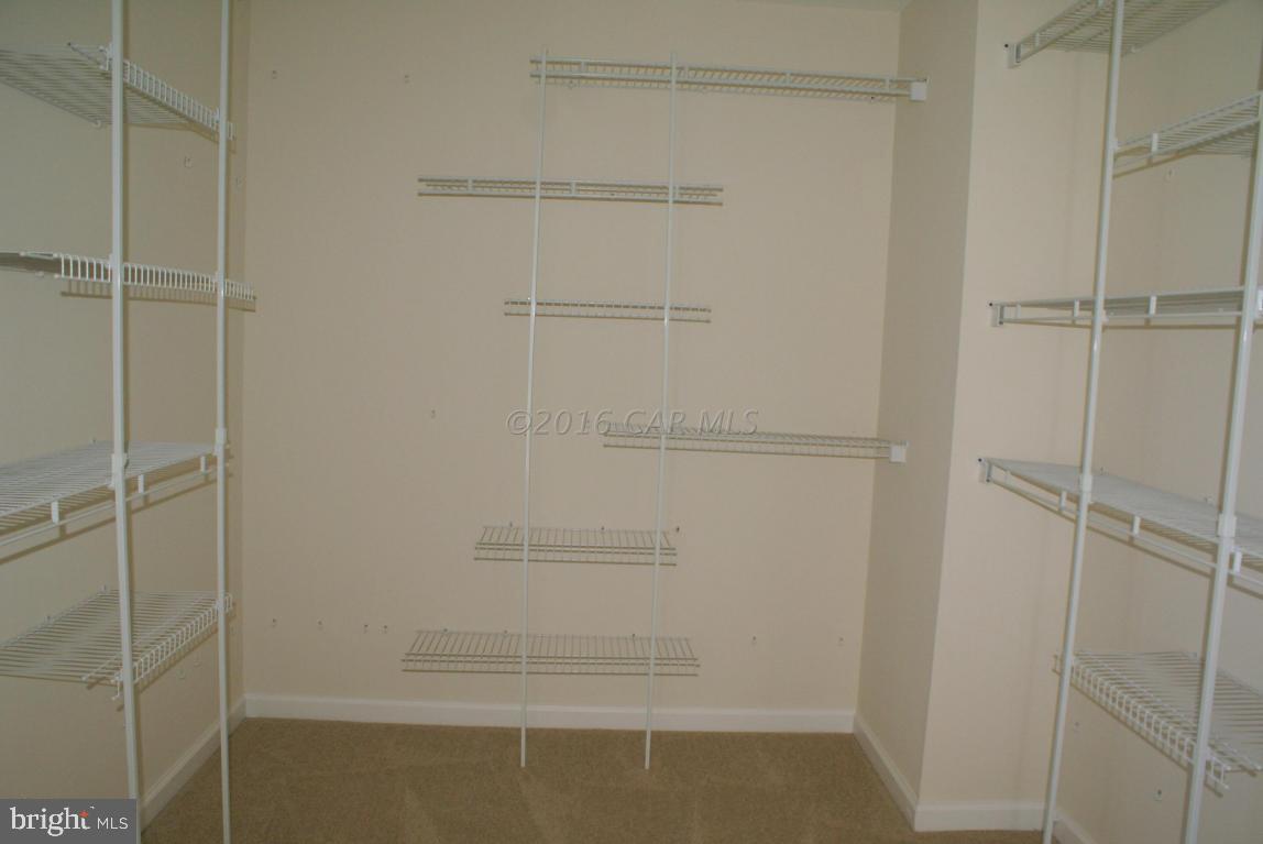 EQUESTRIAN ACRES - Residential