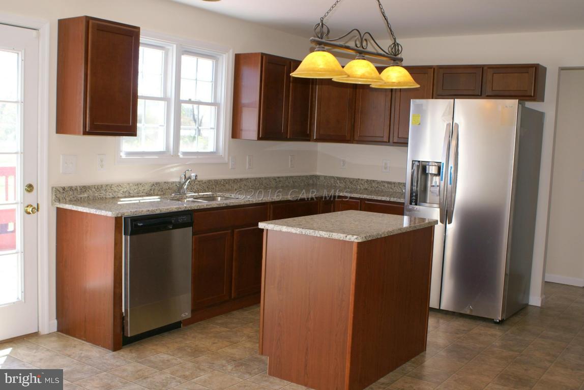 EQUESTRIAN ACRES - Residential