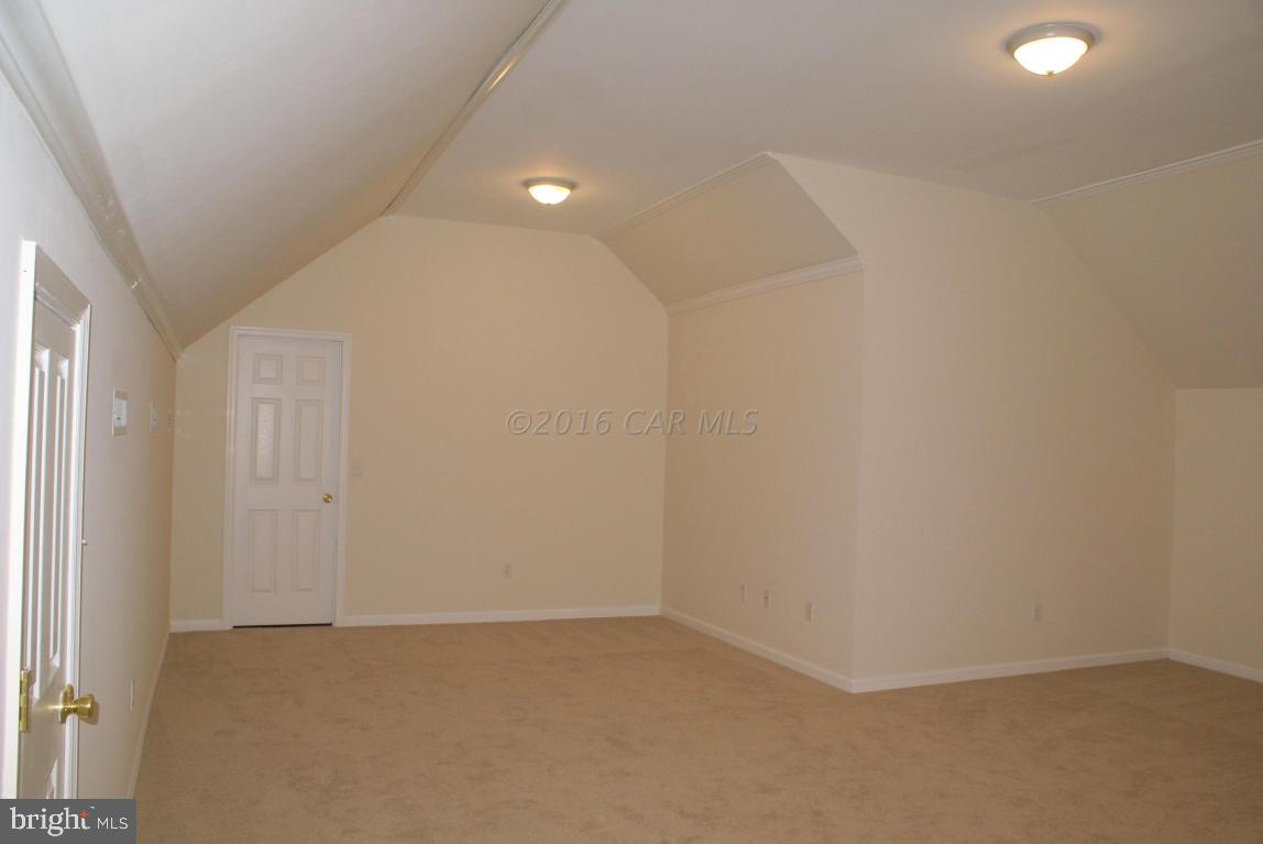 EQUESTRIAN ACRES - Residential