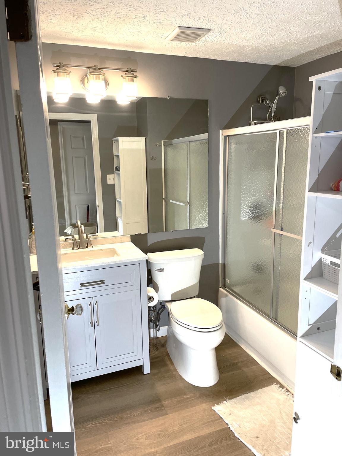 REVELL DOWNS - Residential