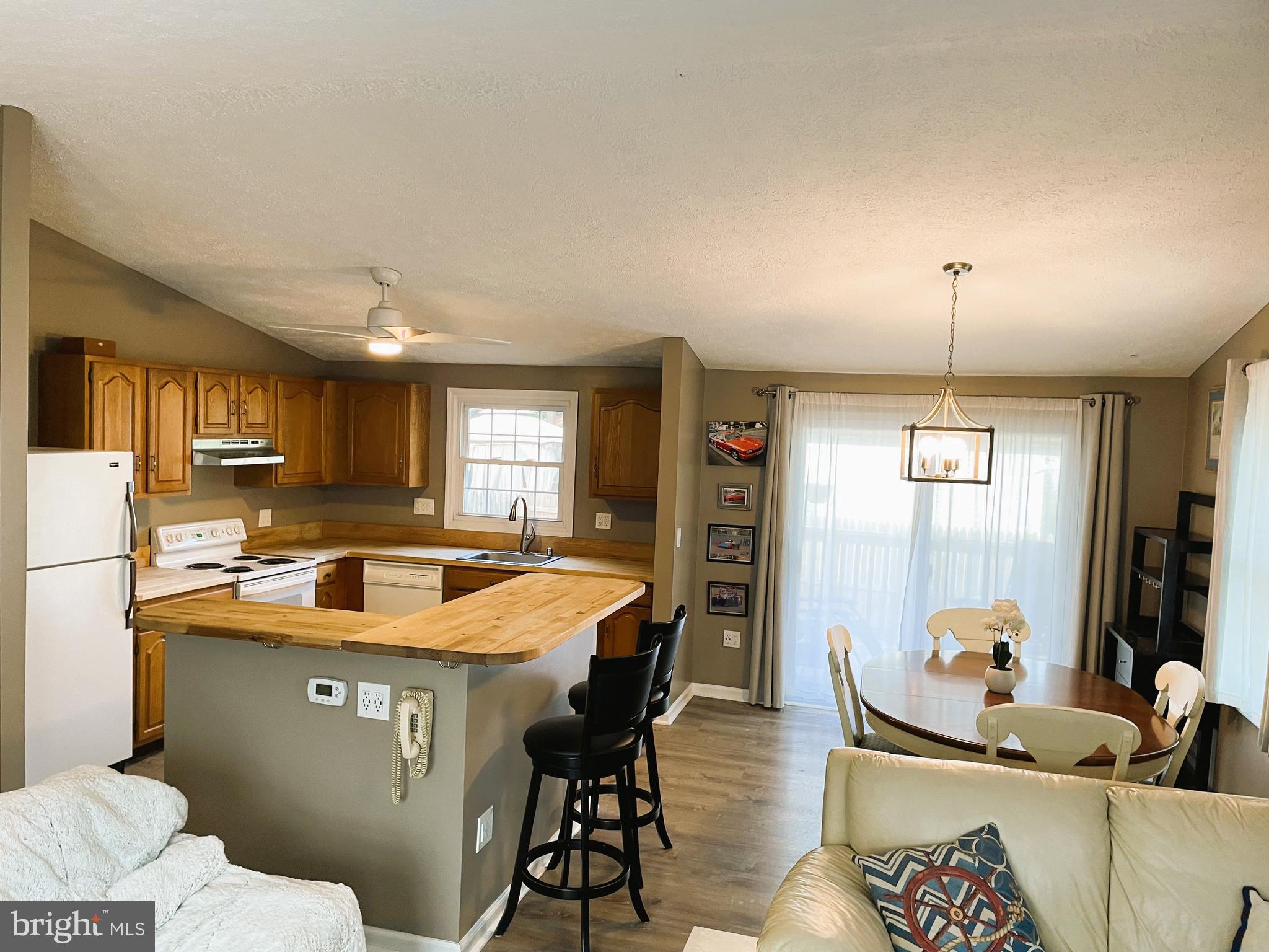 REVELL DOWNS - Residential