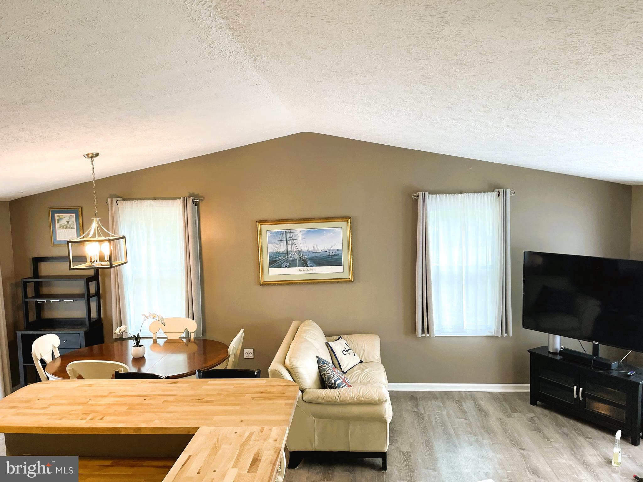 REVELL DOWNS - Residential