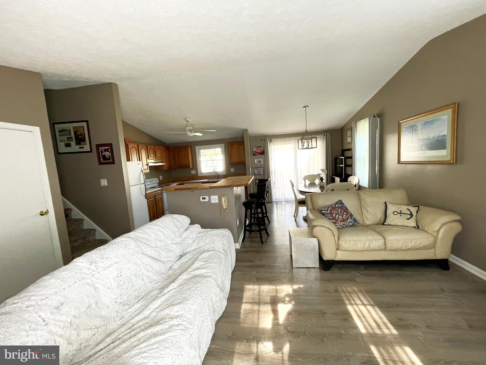 REVELL DOWNS - Residential