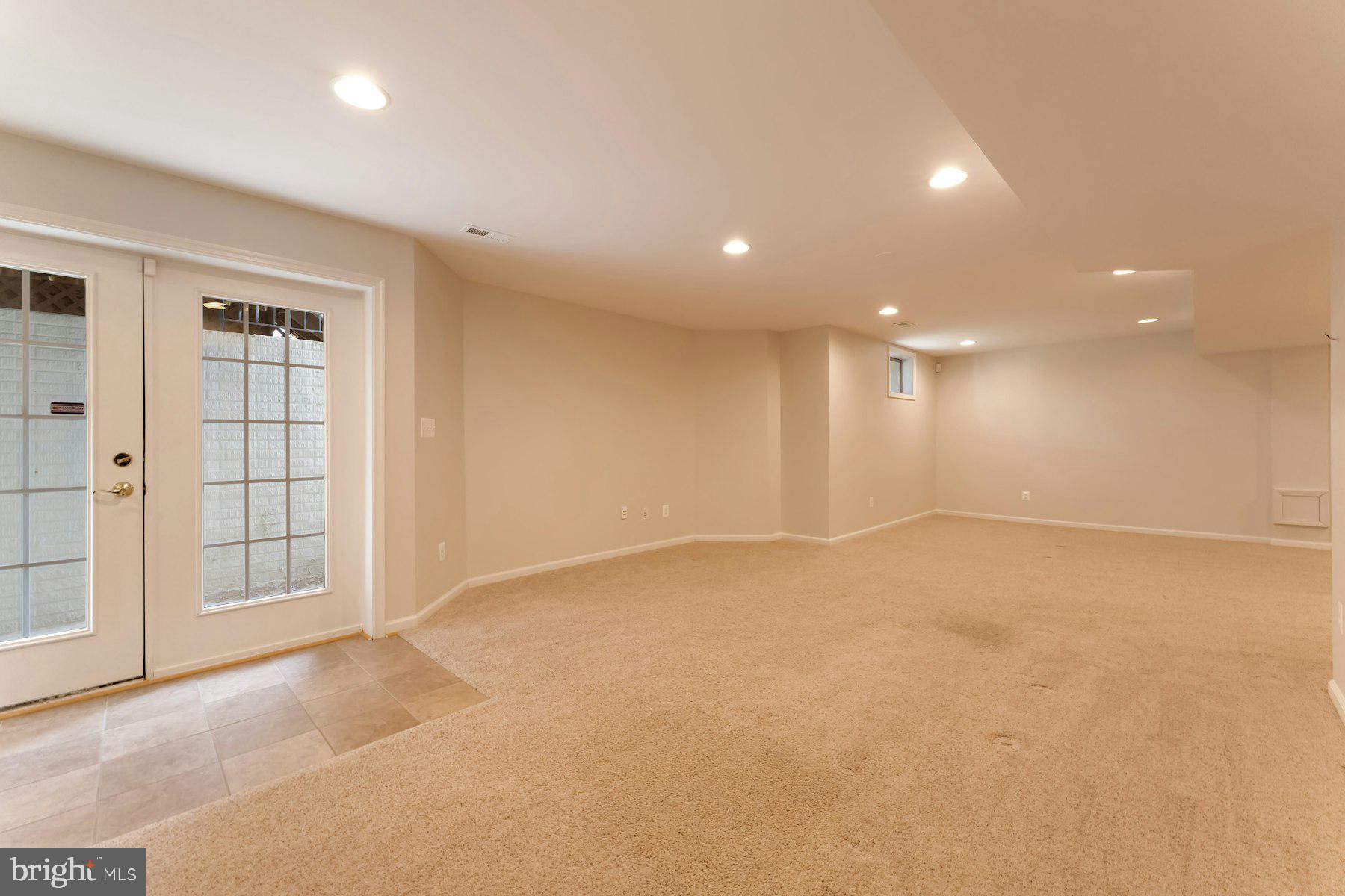 EDWARDS LANDING - Residential