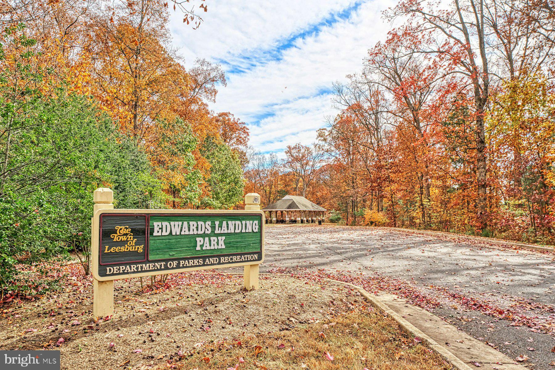 EDWARDS LANDING - Residential