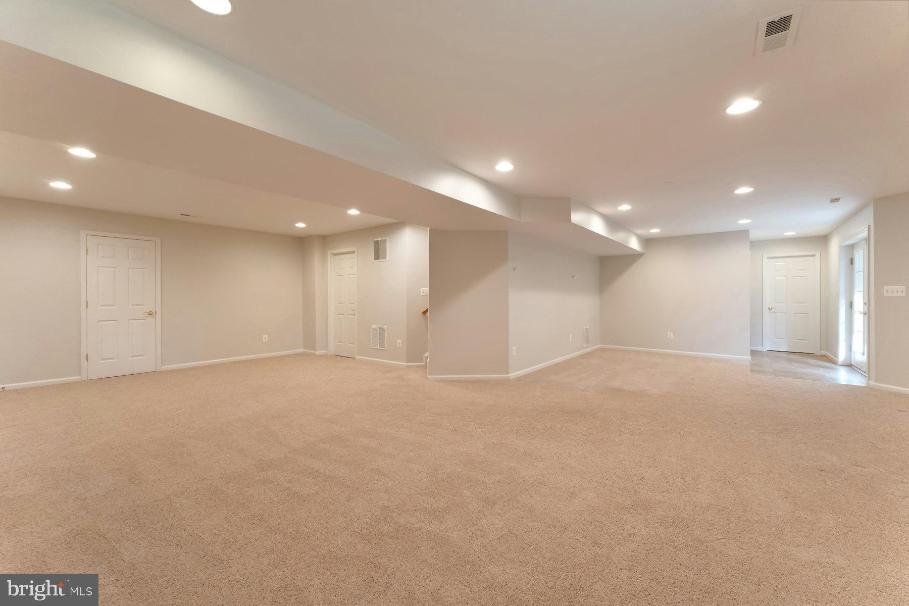 EDWARDS LANDING - Residential