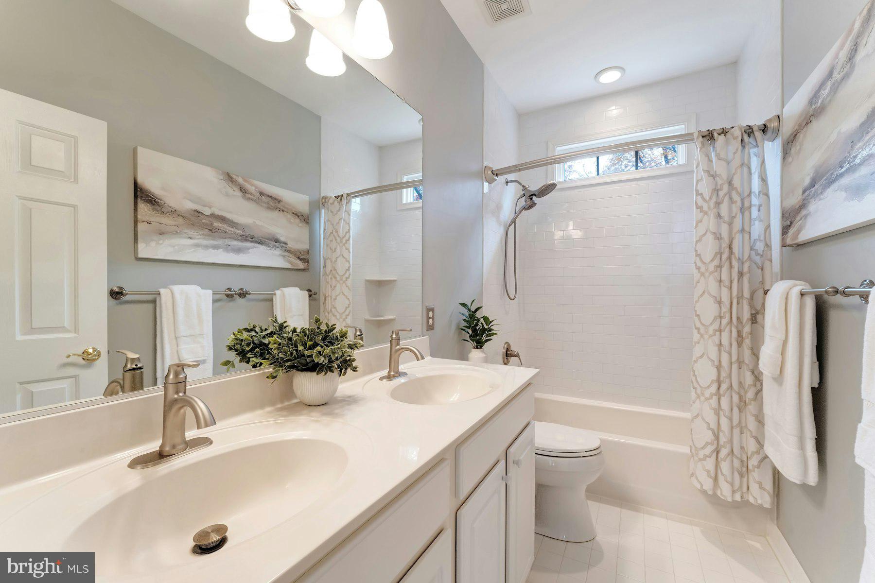 EDWARDS LANDING - Residential