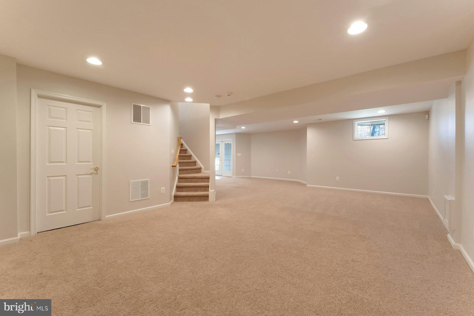 EDWARDS LANDING - Residential