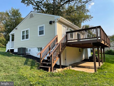 Homes For Rent - 7516 Dogwood Road<br/> SYKESVILLE, MD 21784