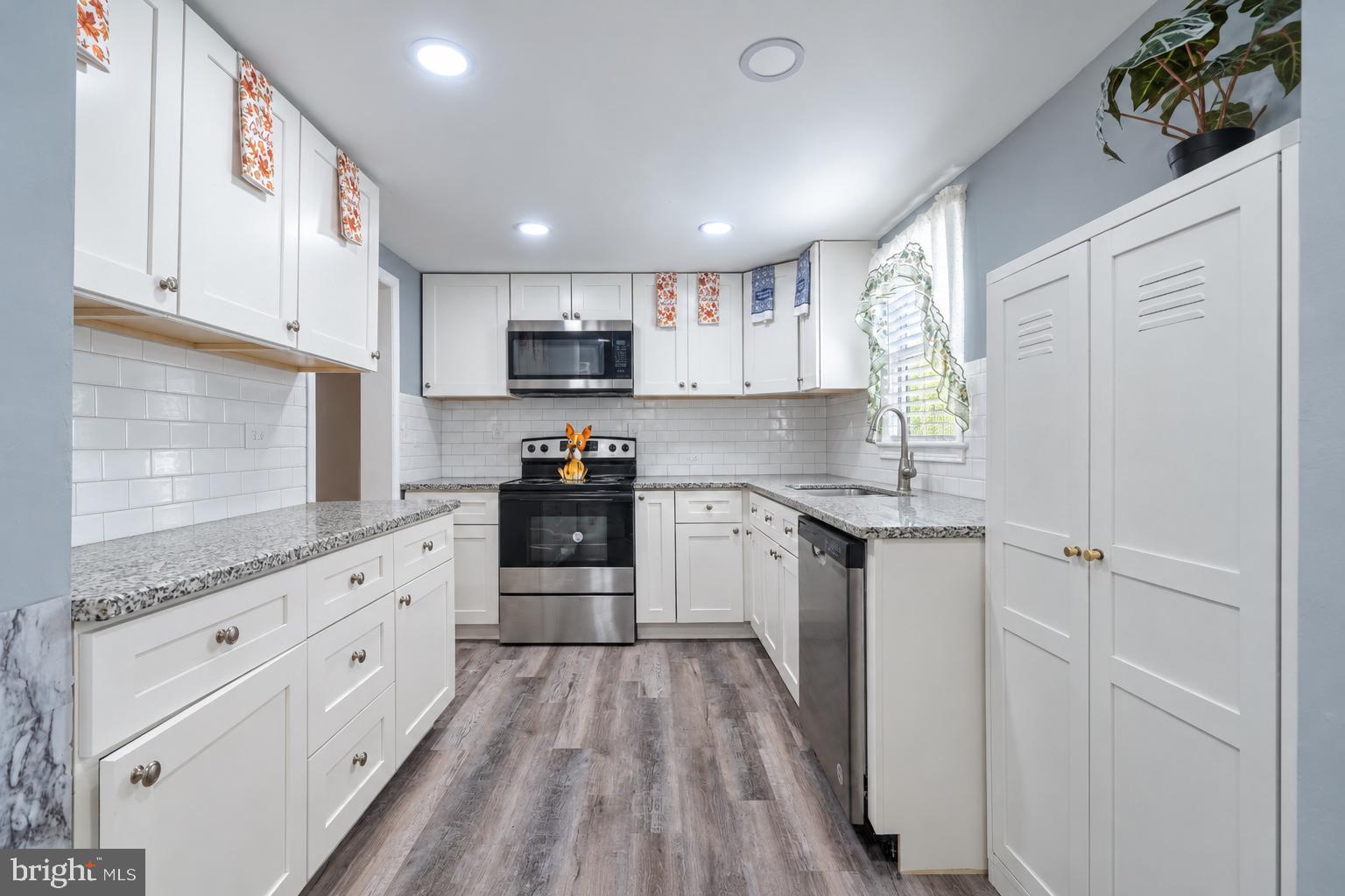 98 RAILROAD AVENUE