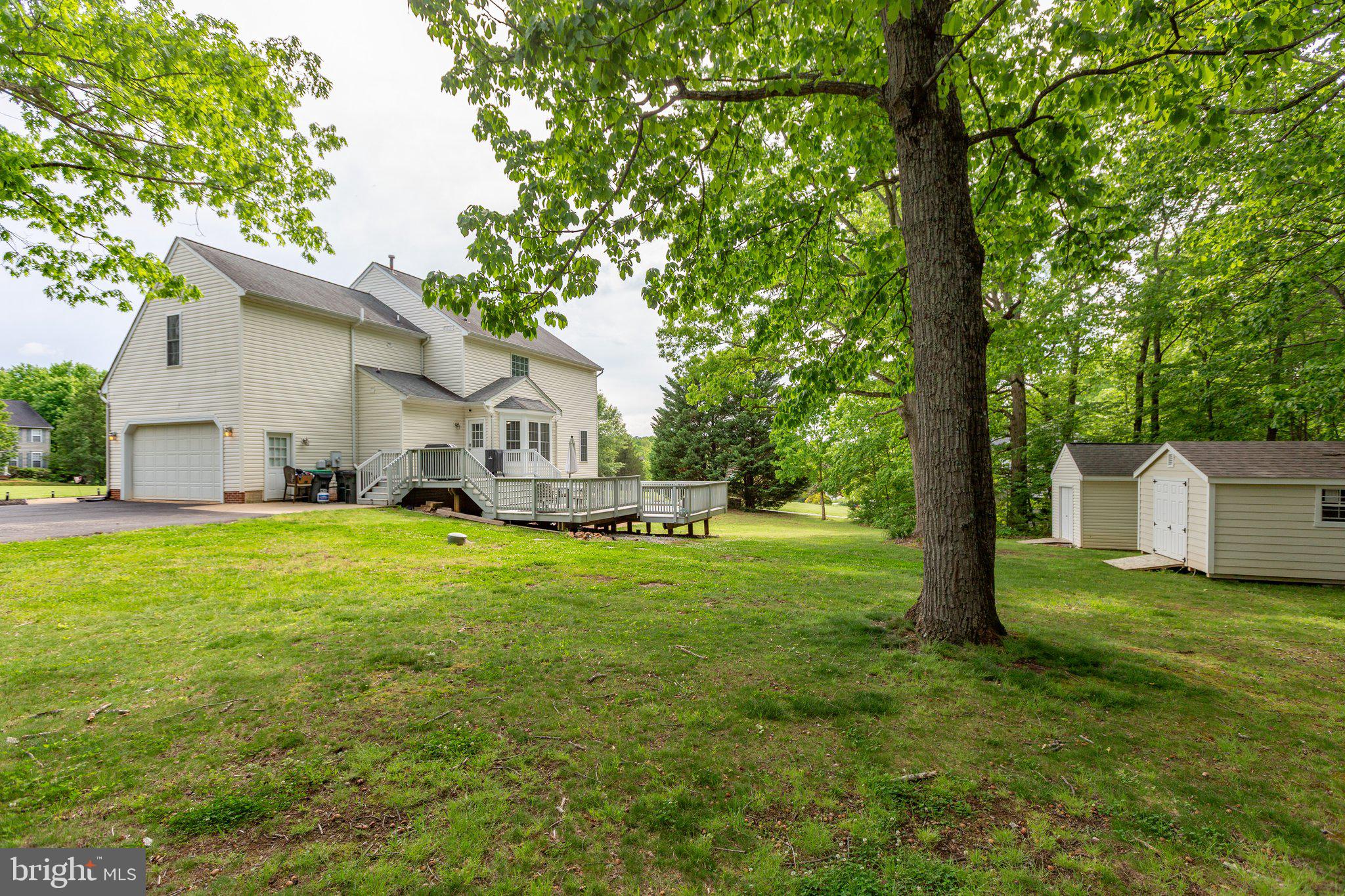 FOX CHASE - Residential