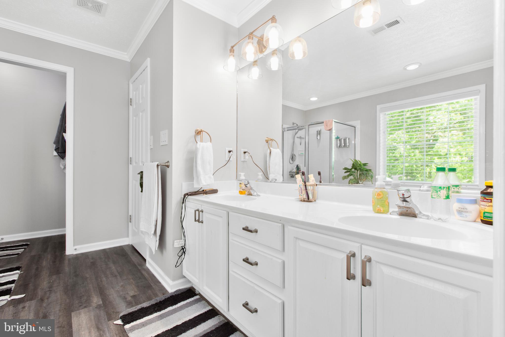 FOX CHASE - Residential