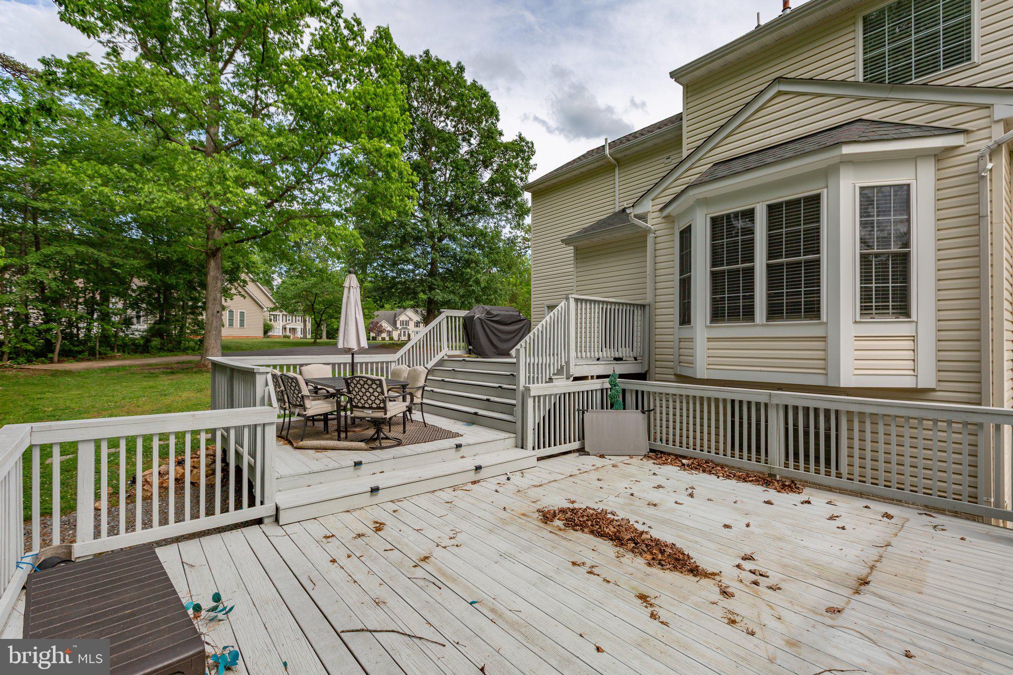 FOX CHASE - Residential