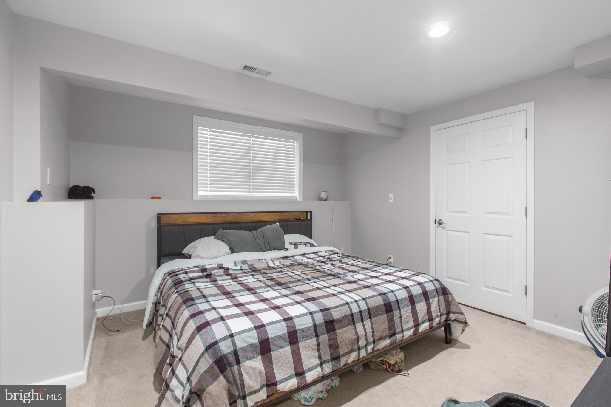 FOX CHASE - Residential