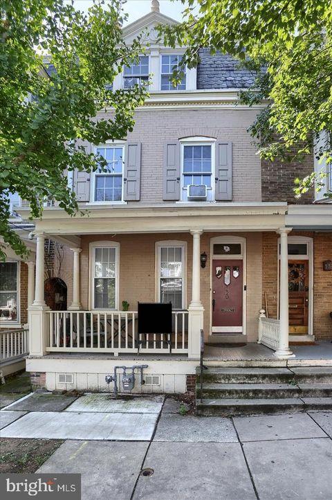 Photo of 320 W Lemon Street, Lancaster, PA 17603 (MLS # PALA2047854)