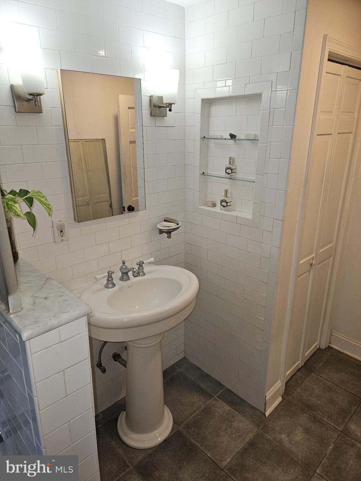 MANAYUNK - Residential