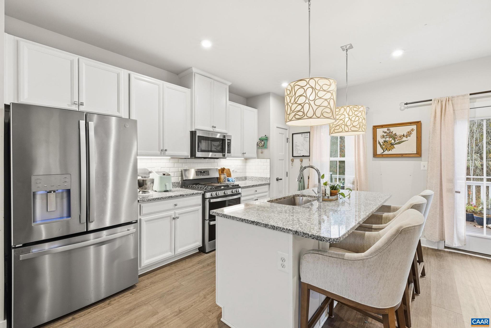 FOREST LAKES - Residential