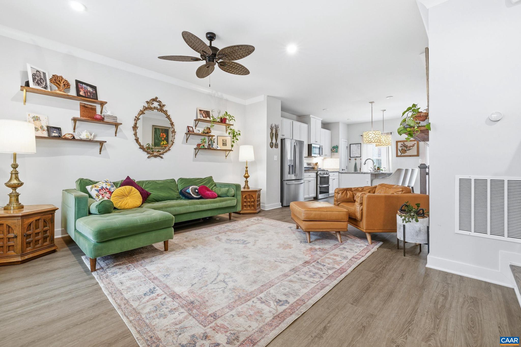 FOREST LAKES - Residential