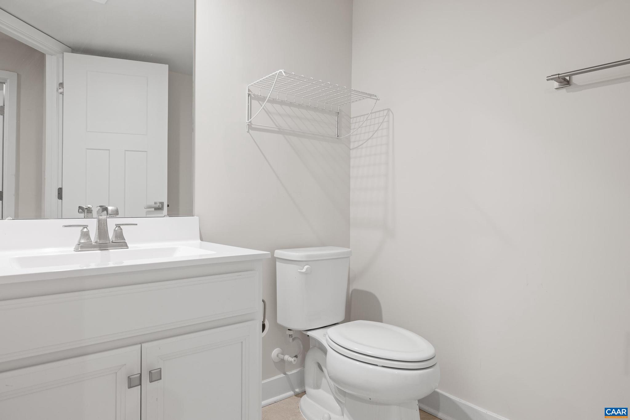 FOREST LAKES - Residential