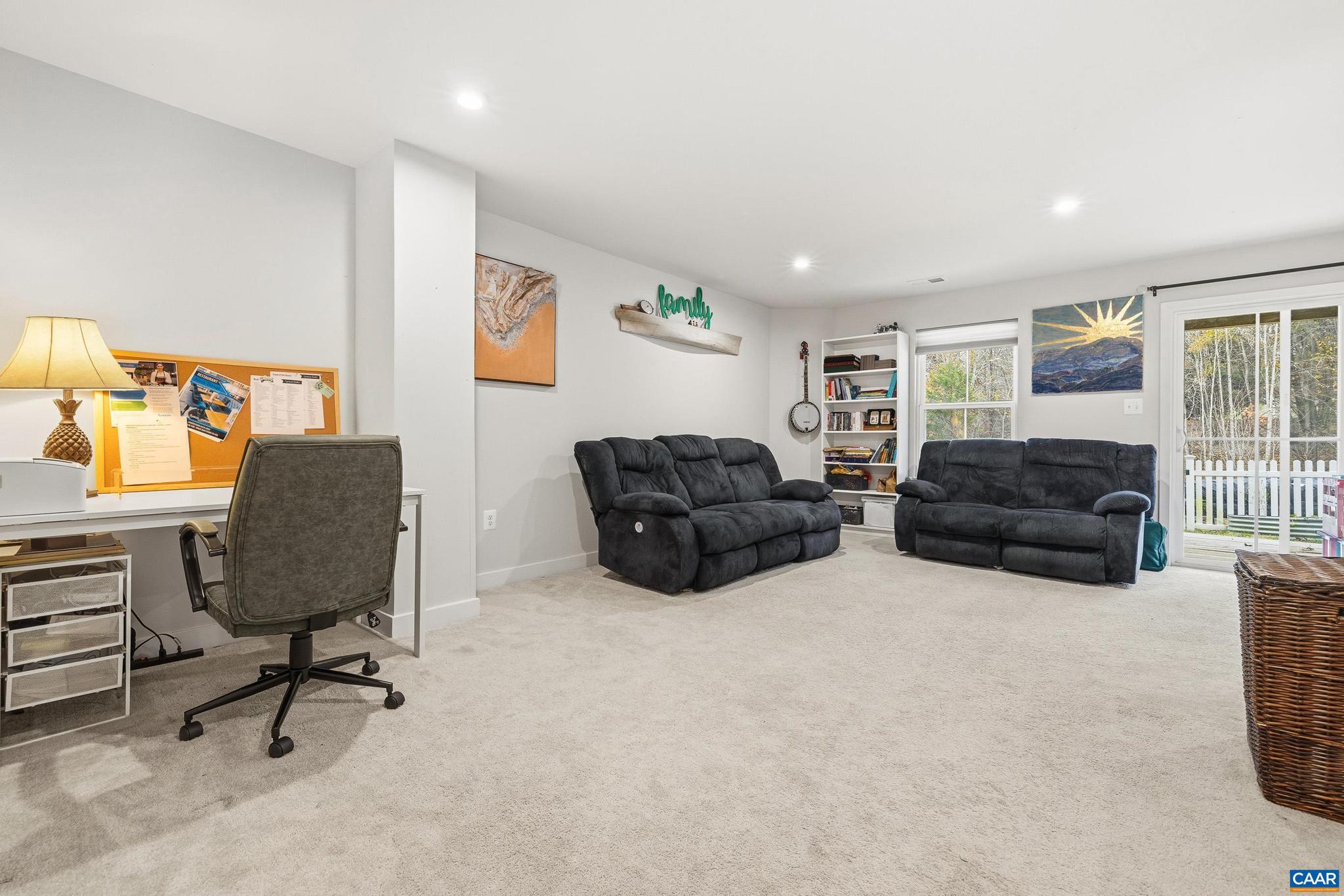 FOREST LAKES - Residential