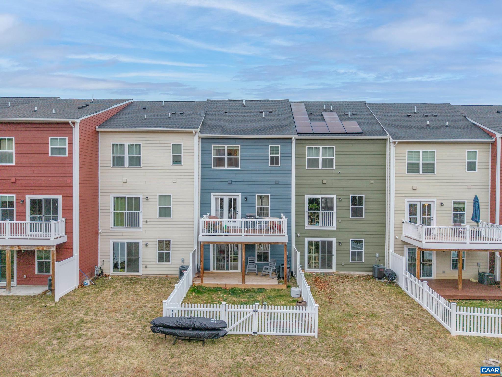 FOREST LAKES - Residential