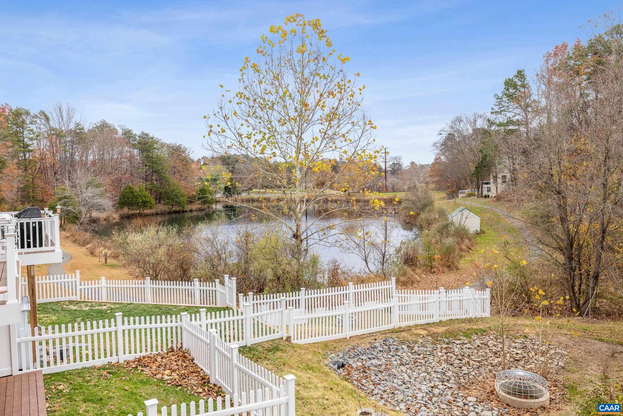 FOREST LAKES - Residential