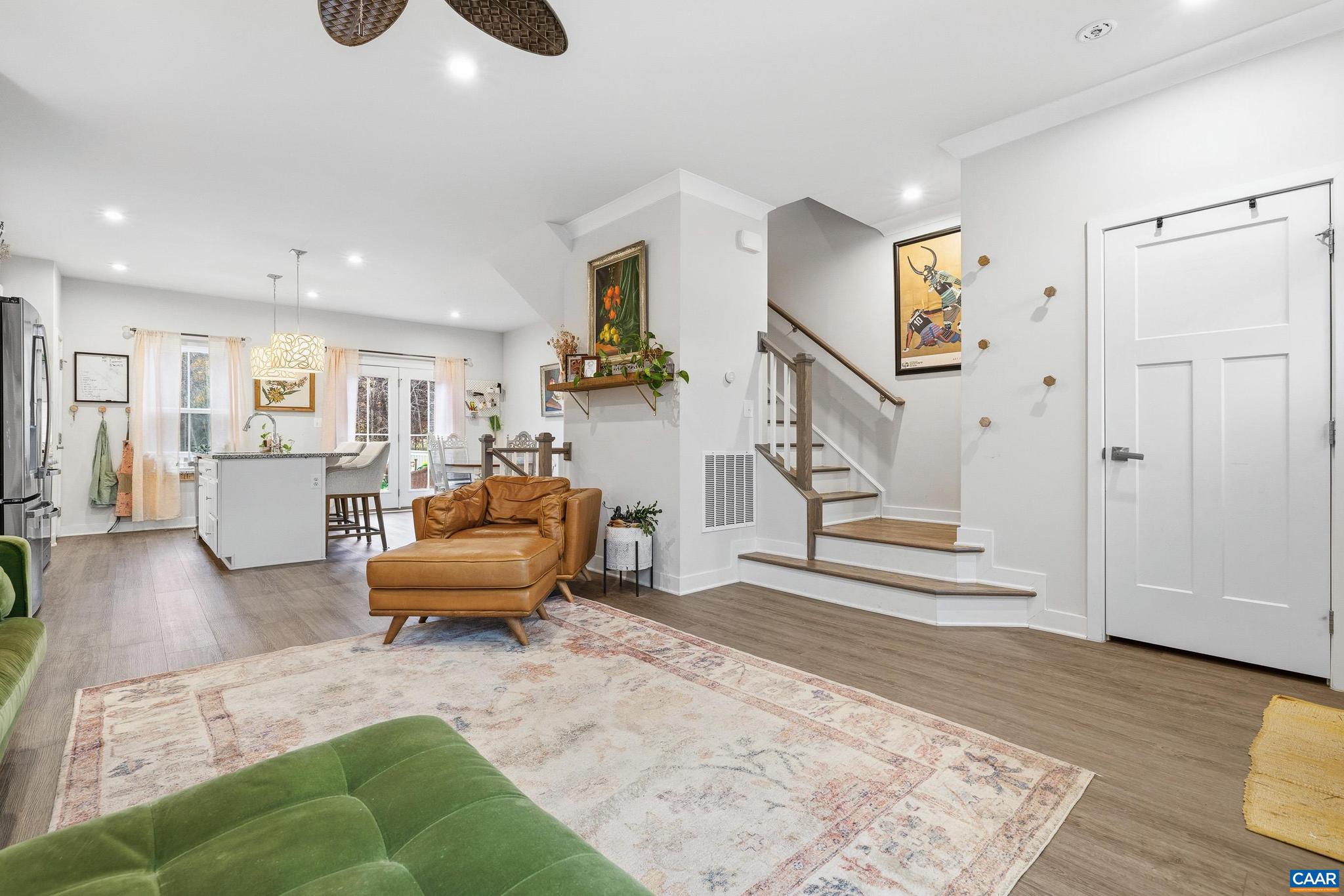 FOREST LAKES - Residential