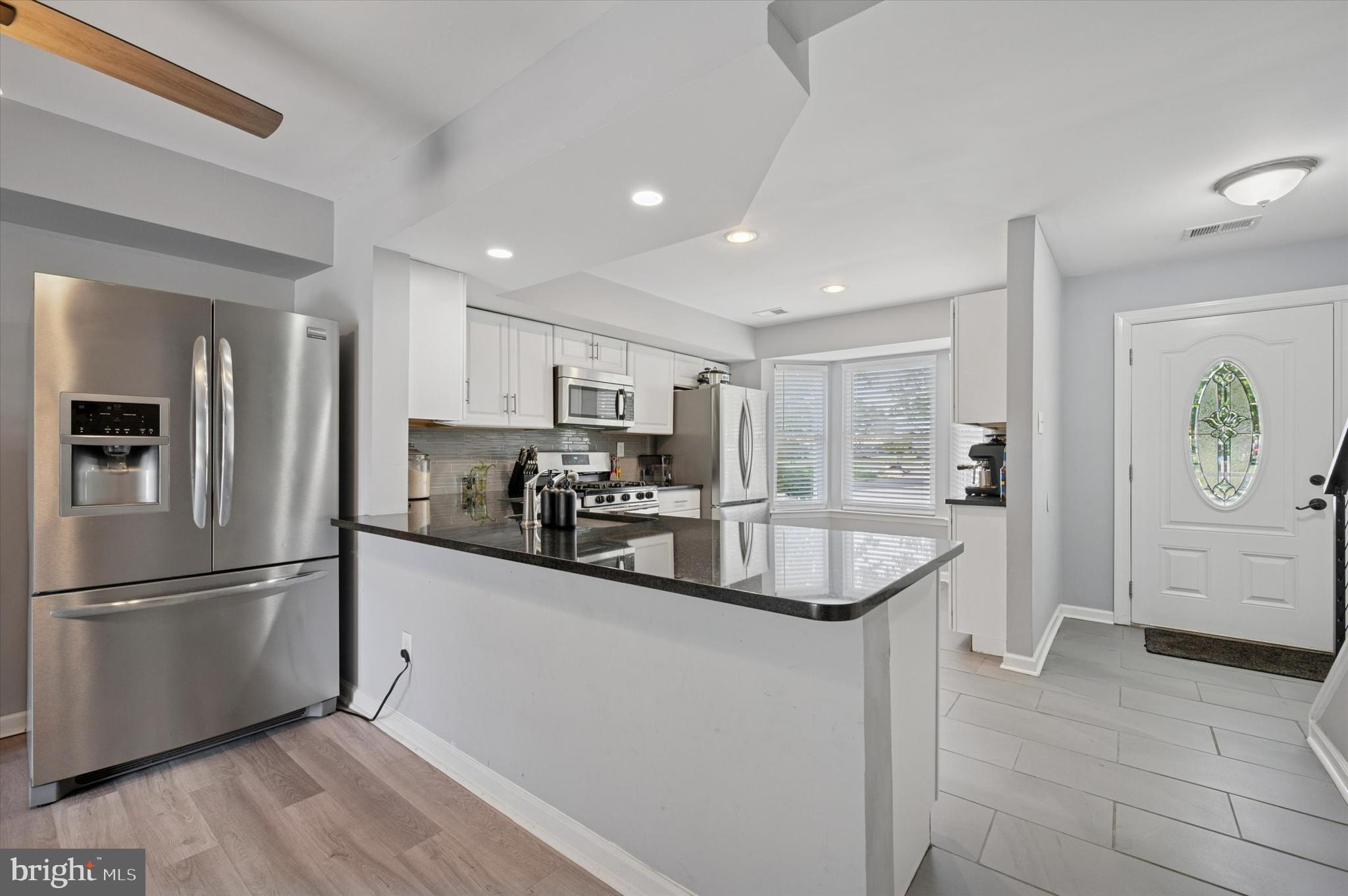 LAUREL HILLS - Residential