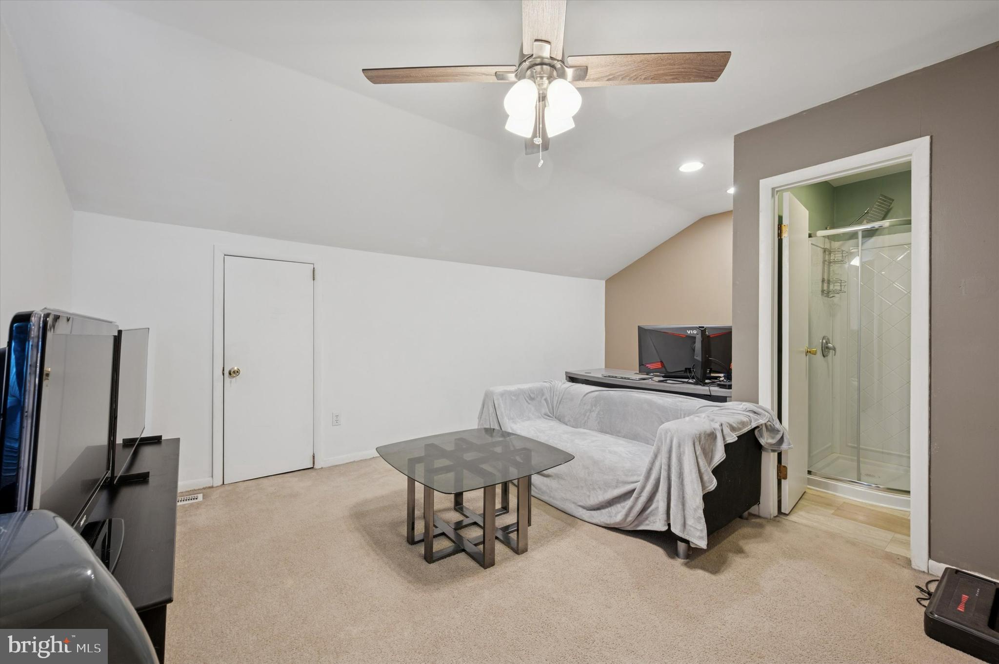 LAUREL HILLS - Residential