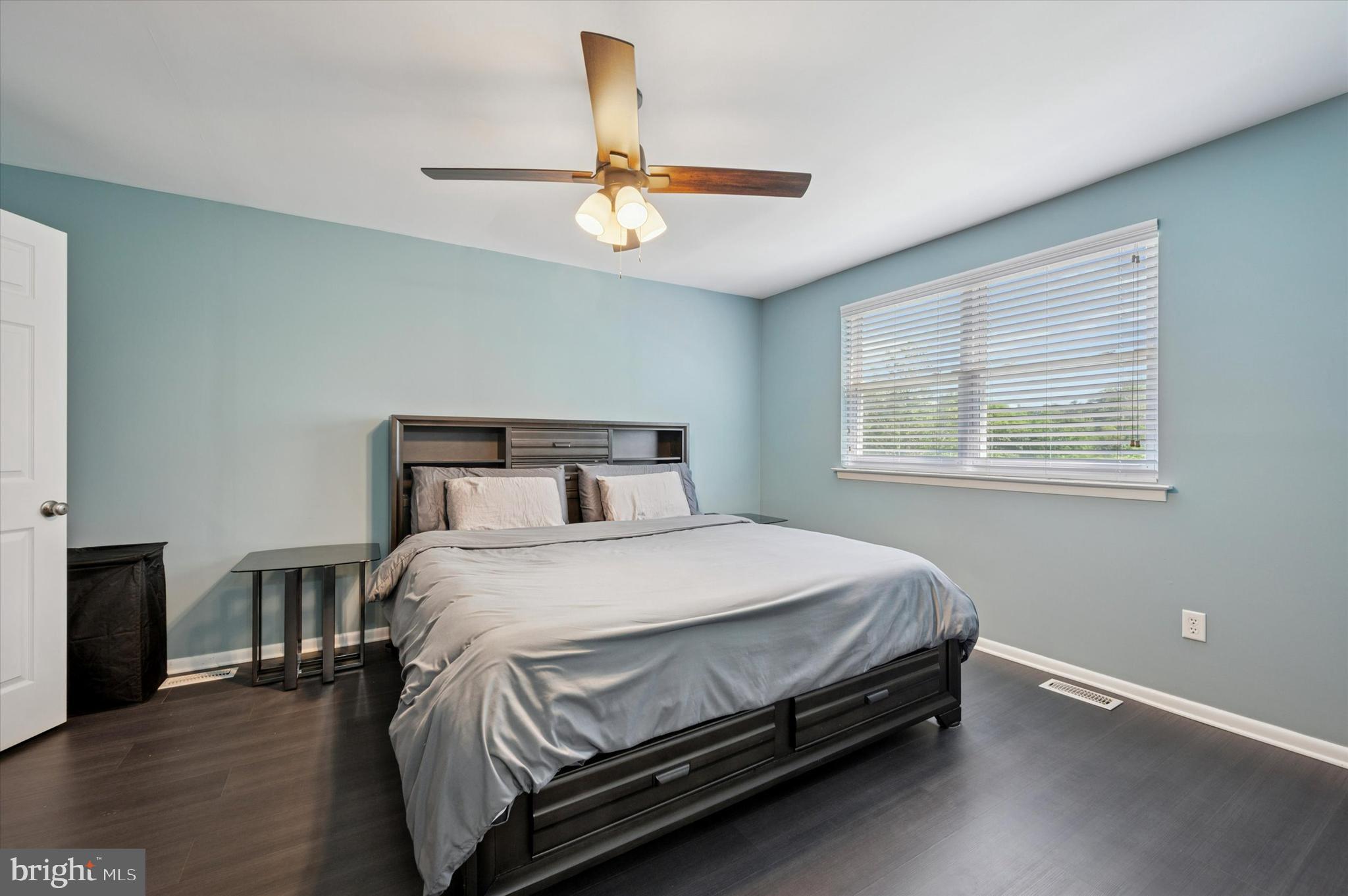 LAUREL HILLS - Residential