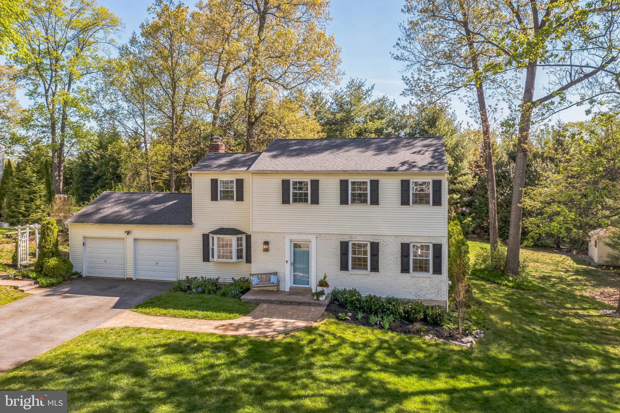 19 OAK HILL CIRCLE