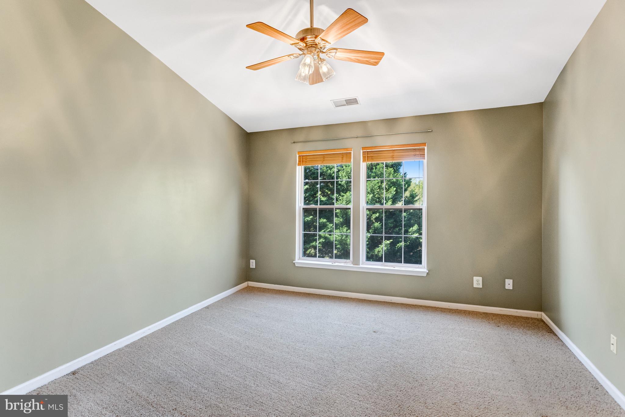 GREENHILL CROSSING - Residential