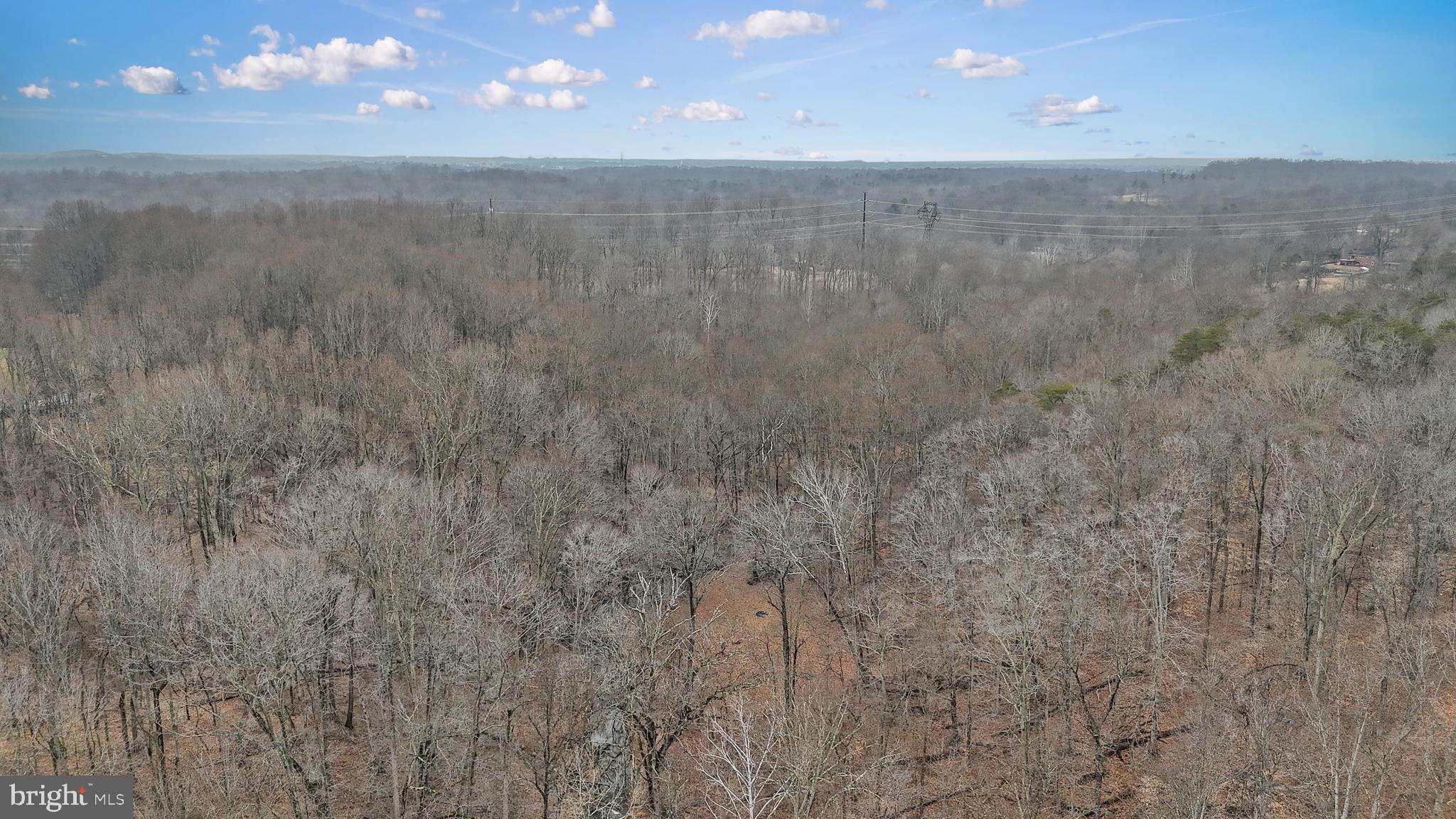 SOUTHERN KNOLL FARMS - Land