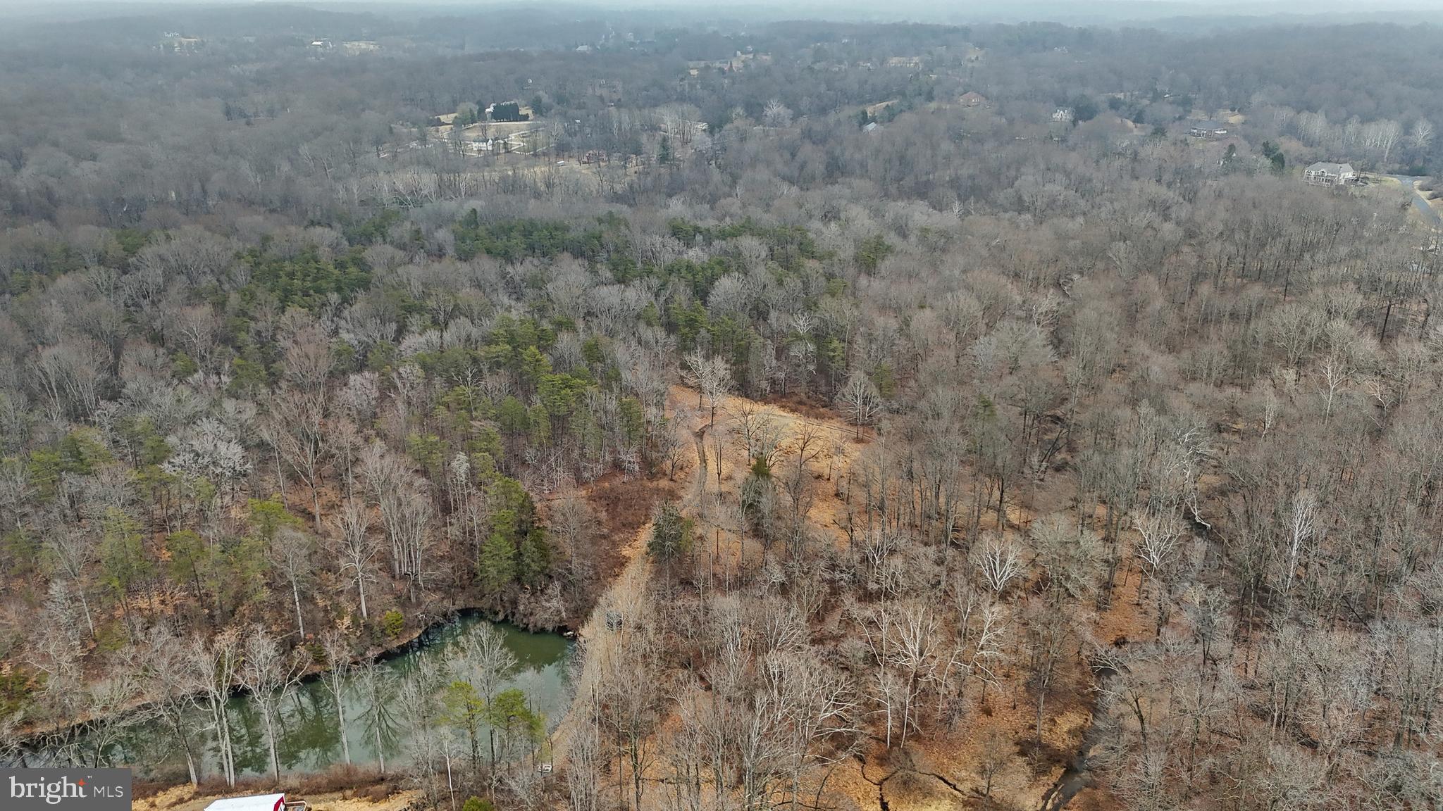 SOUTHERN KNOLL FARMS - Land