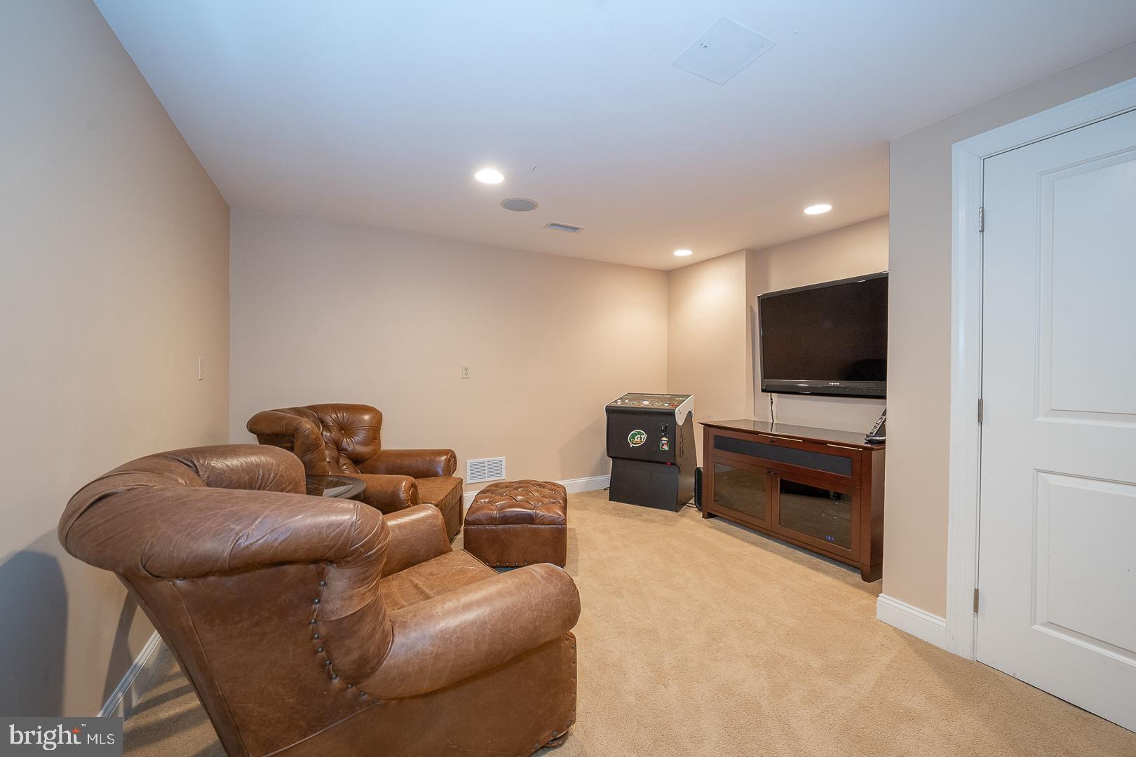 CLOCKTOWER WOODS - Residential