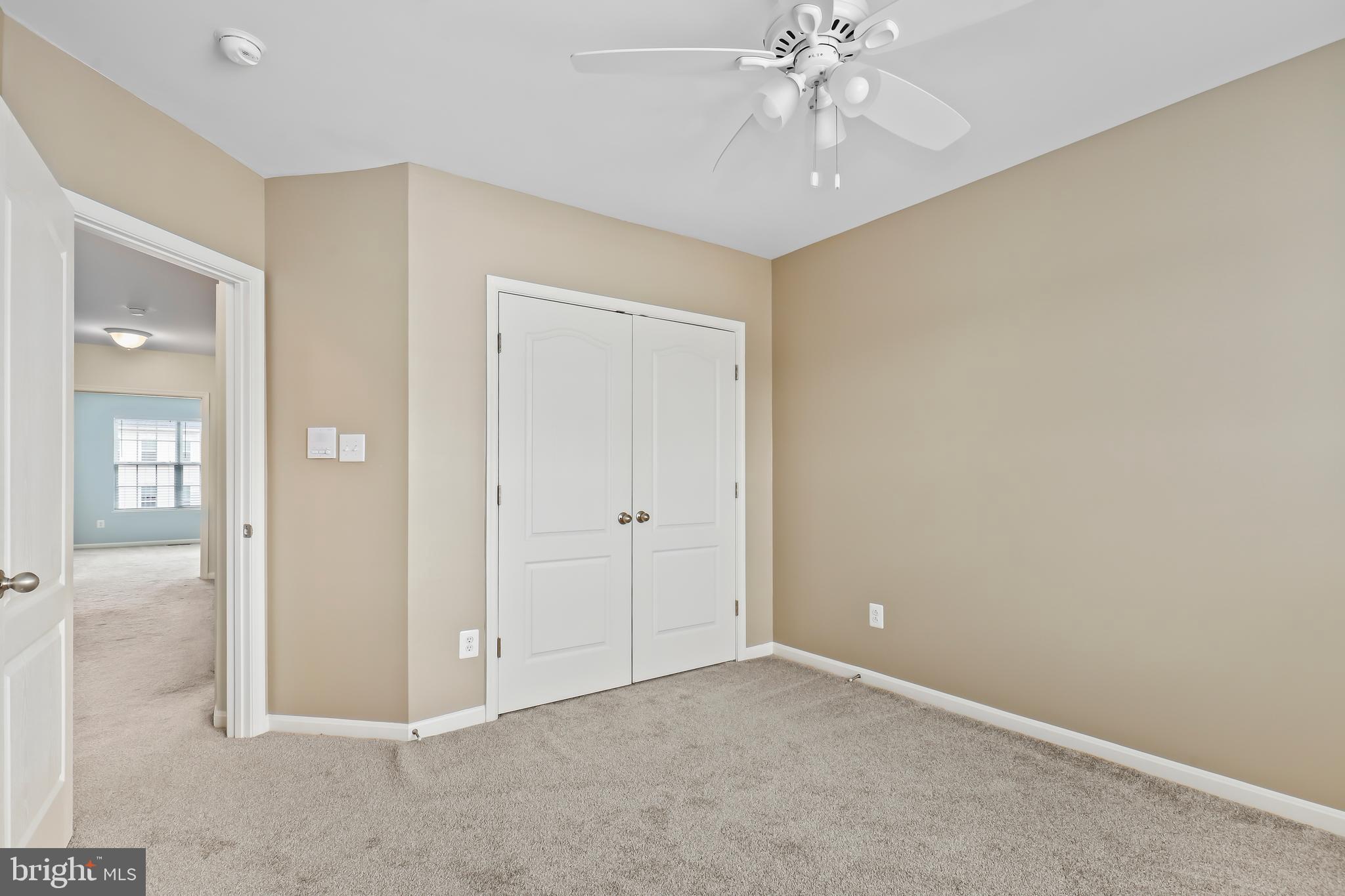 LANSDOWNE TOWN CENTER - Residential