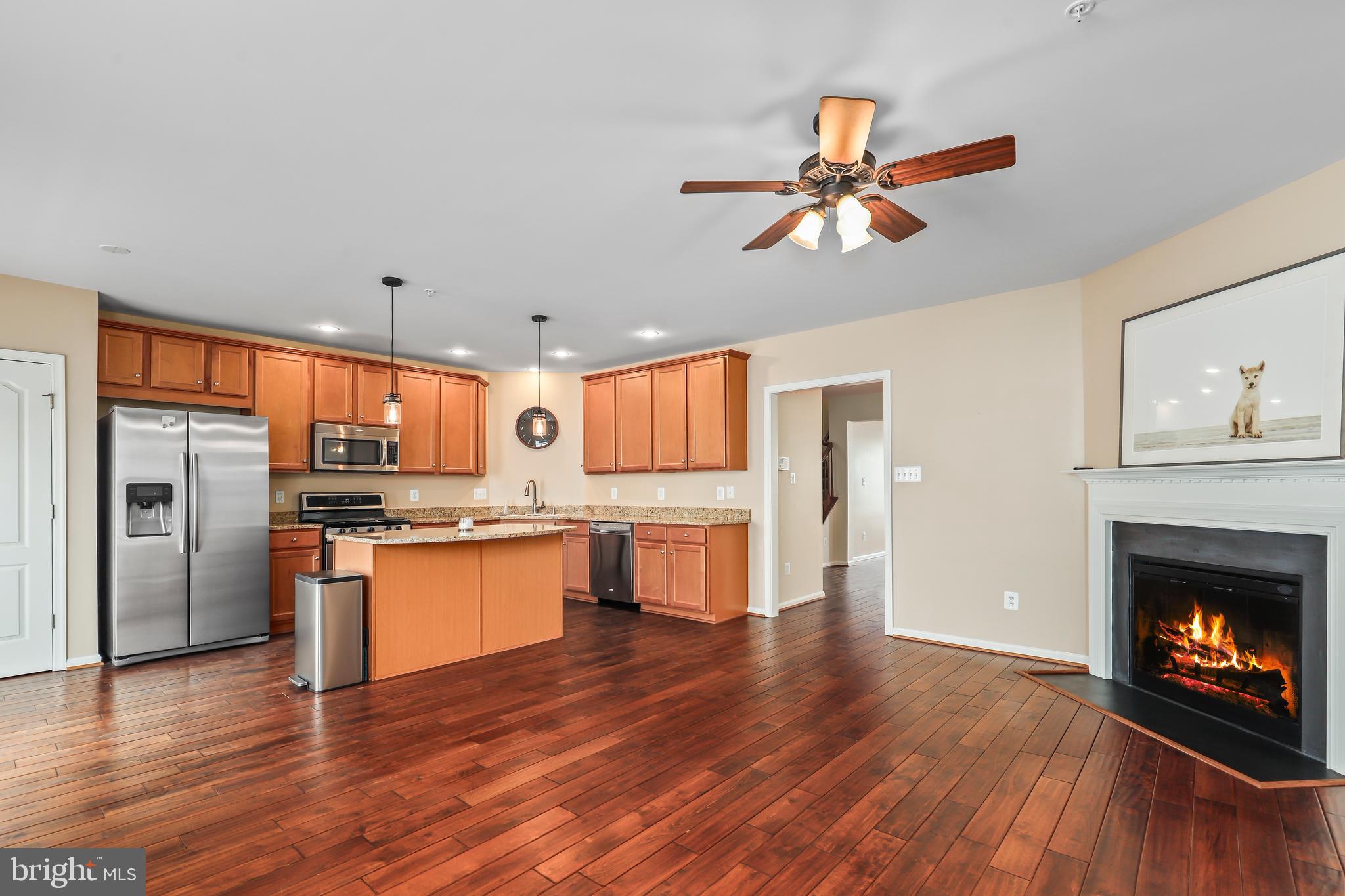 LANSDOWNE TOWN CENTER - Residential