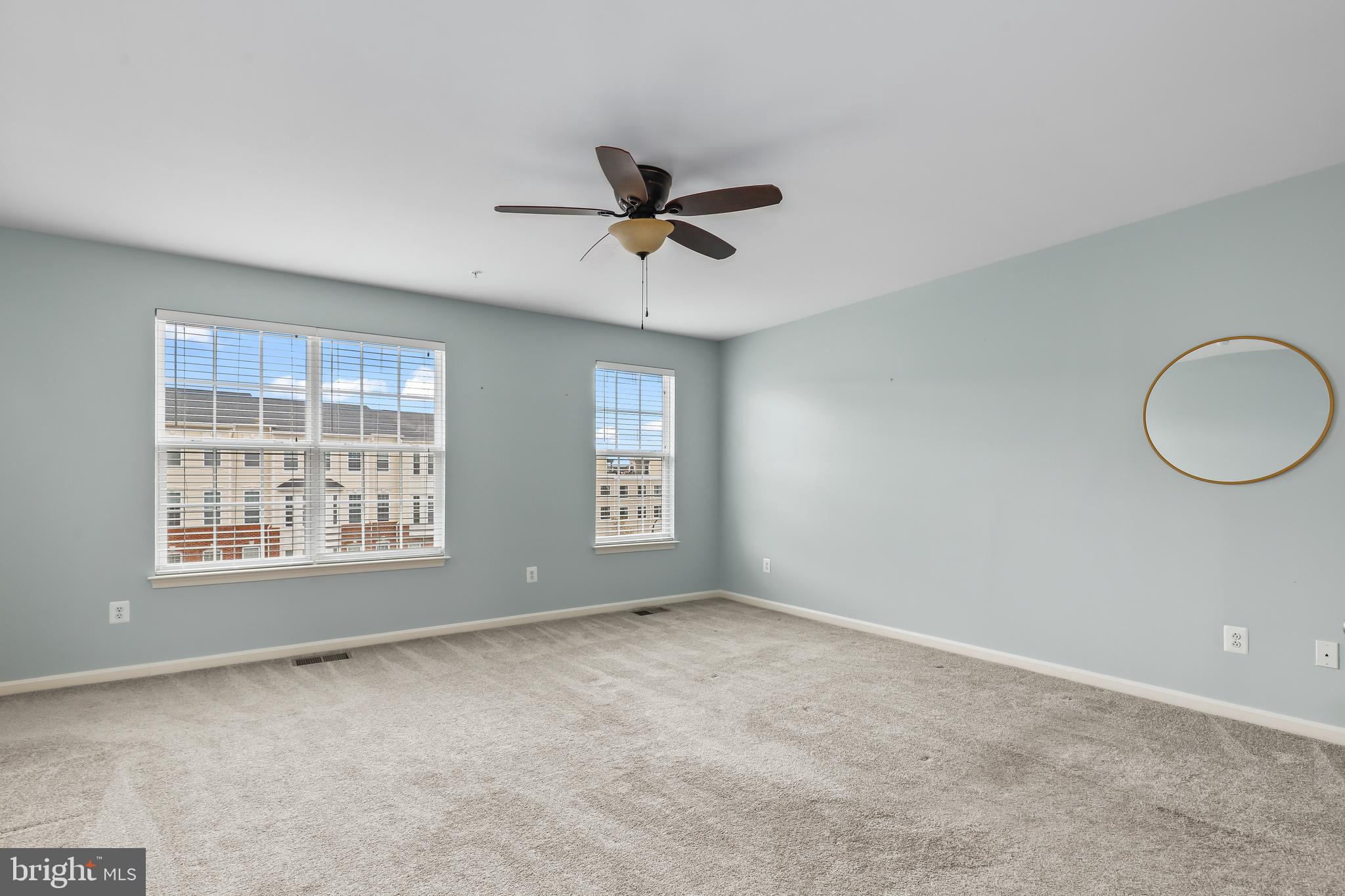 LANSDOWNE TOWN CENTER - Residential