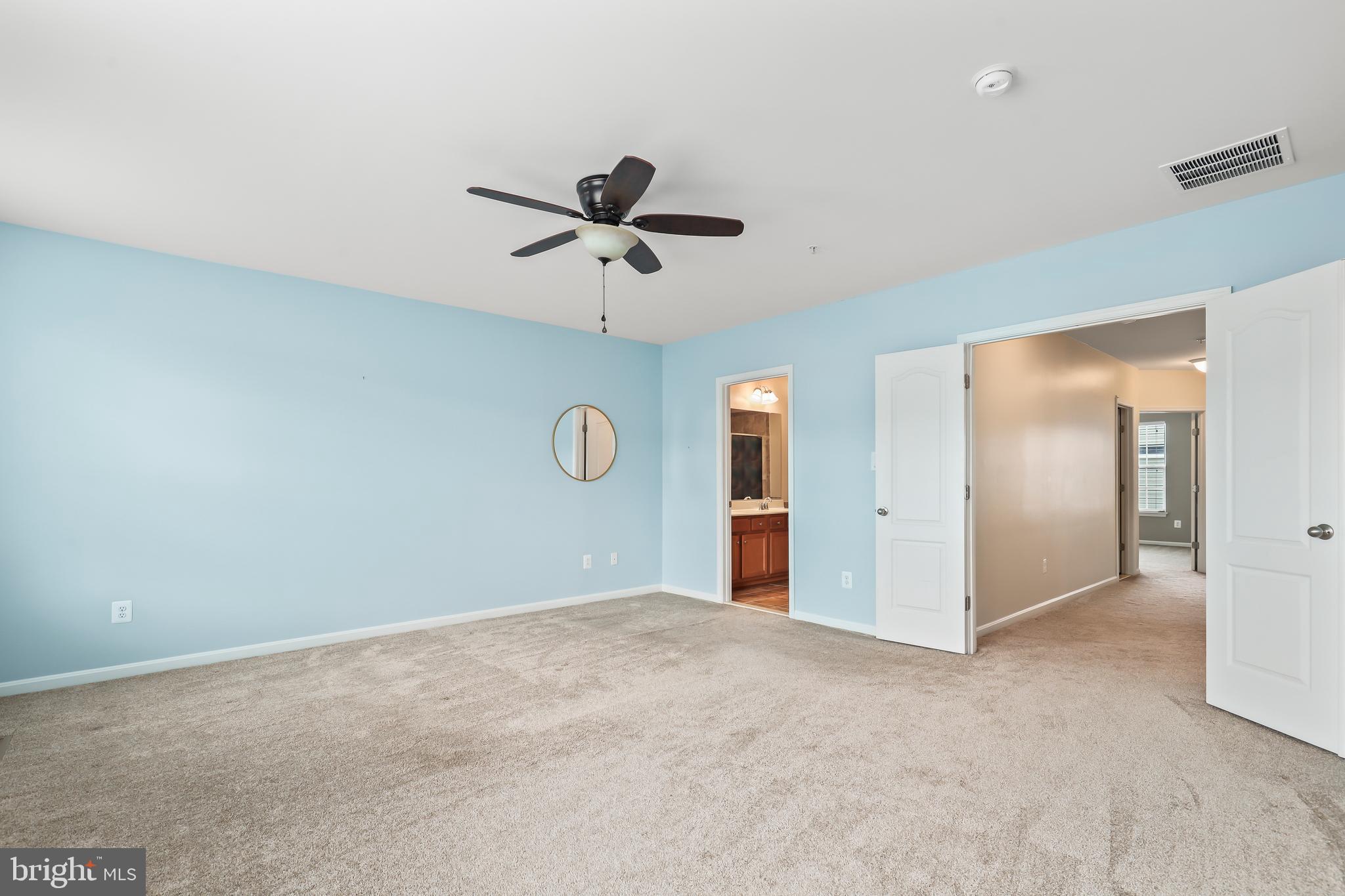 LANSDOWNE TOWN CENTER - Residential