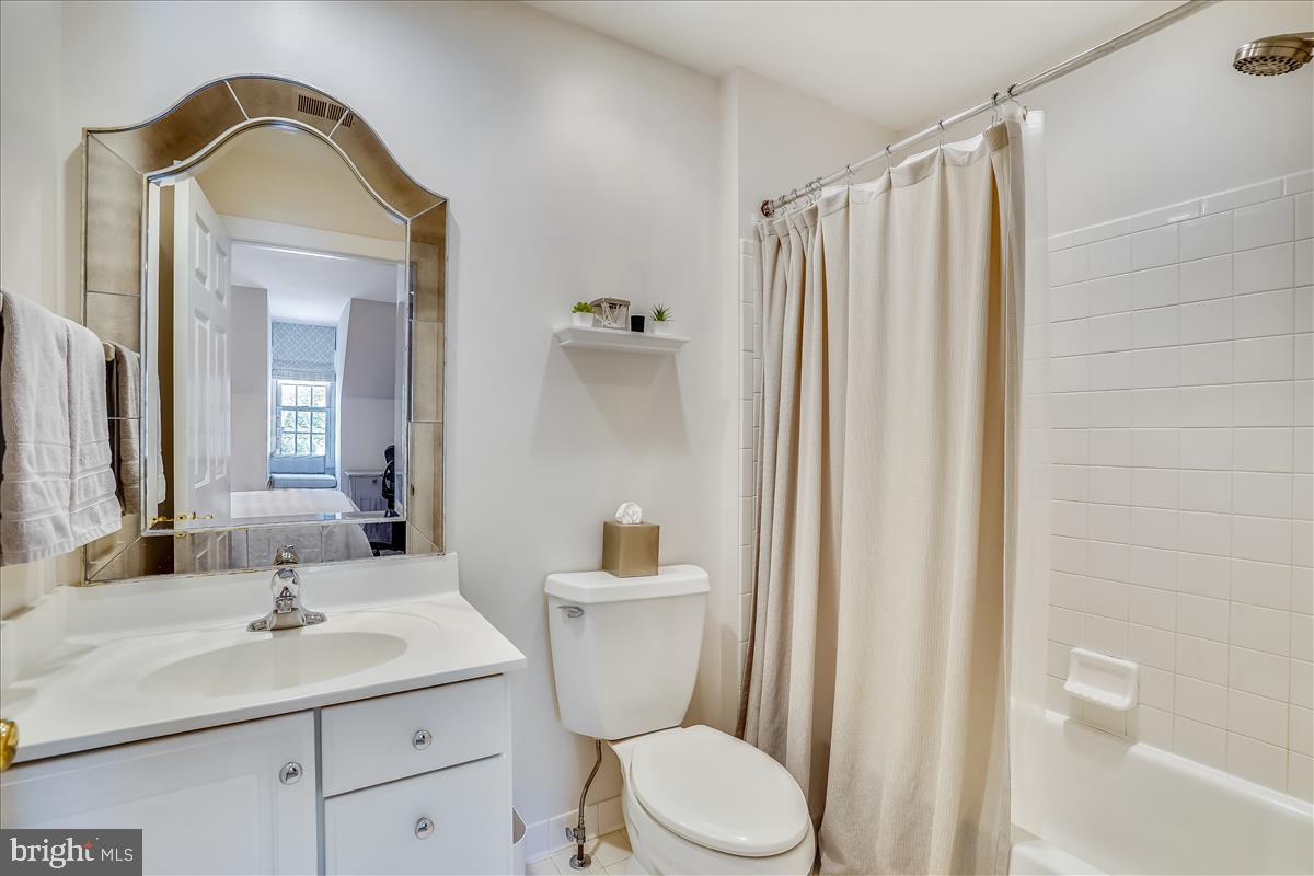 WAVERLY HILLS - Residential