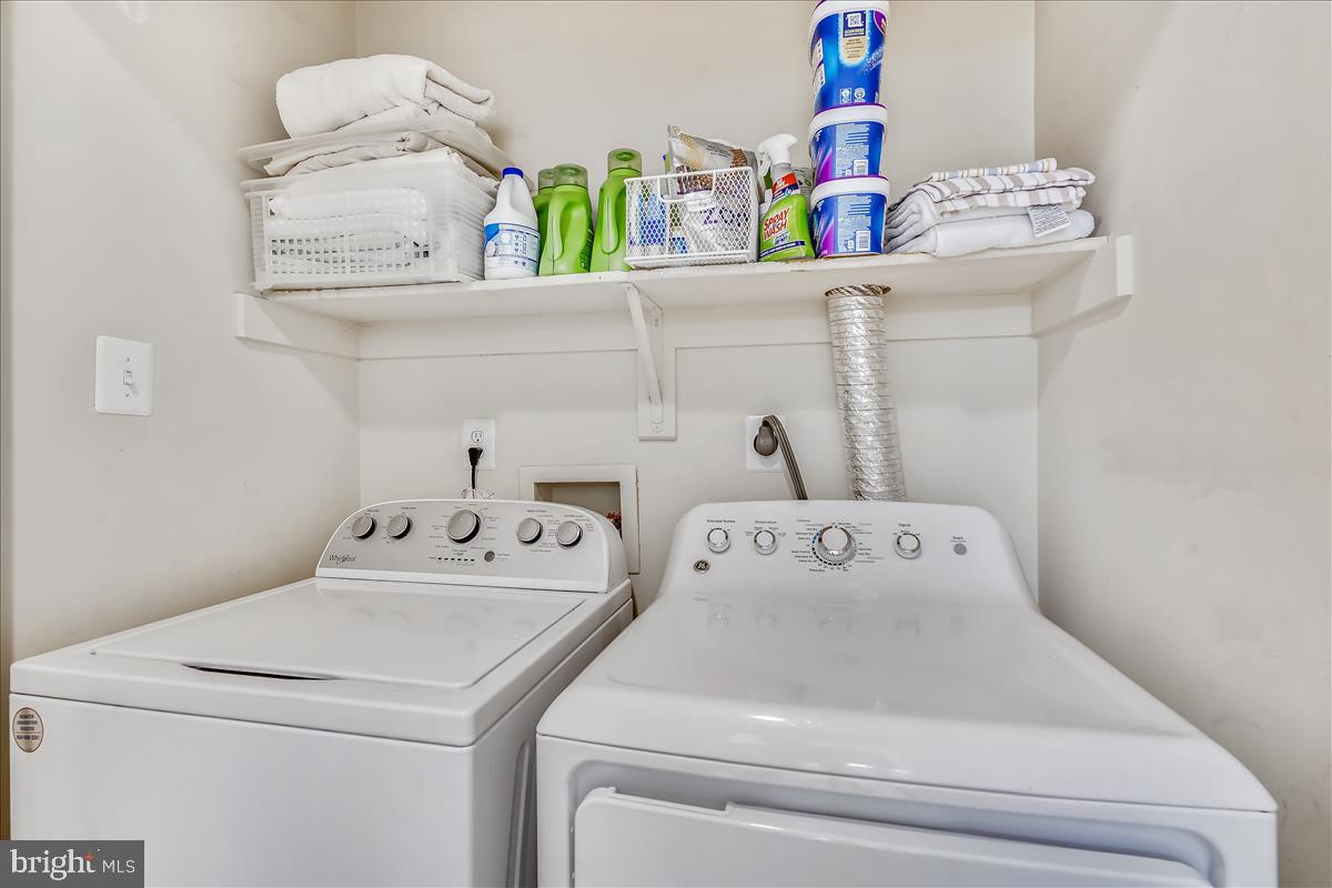 WAVERLY HILLS - Residential