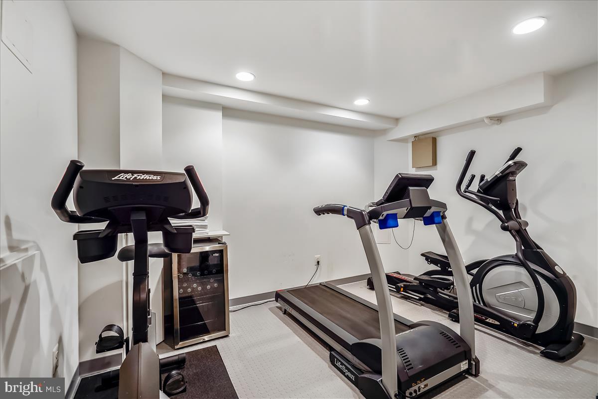 WAVERLY HILLS - Residential