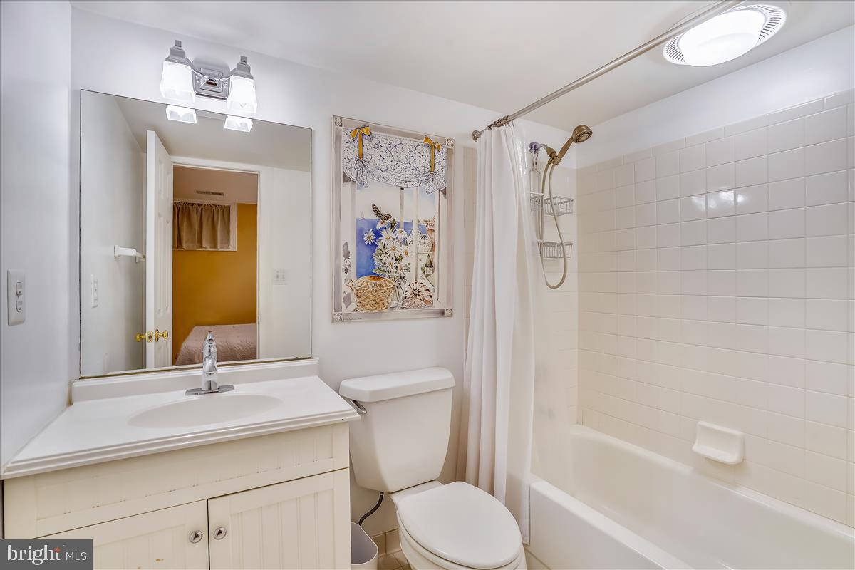 WAVERLY HILLS - Residential