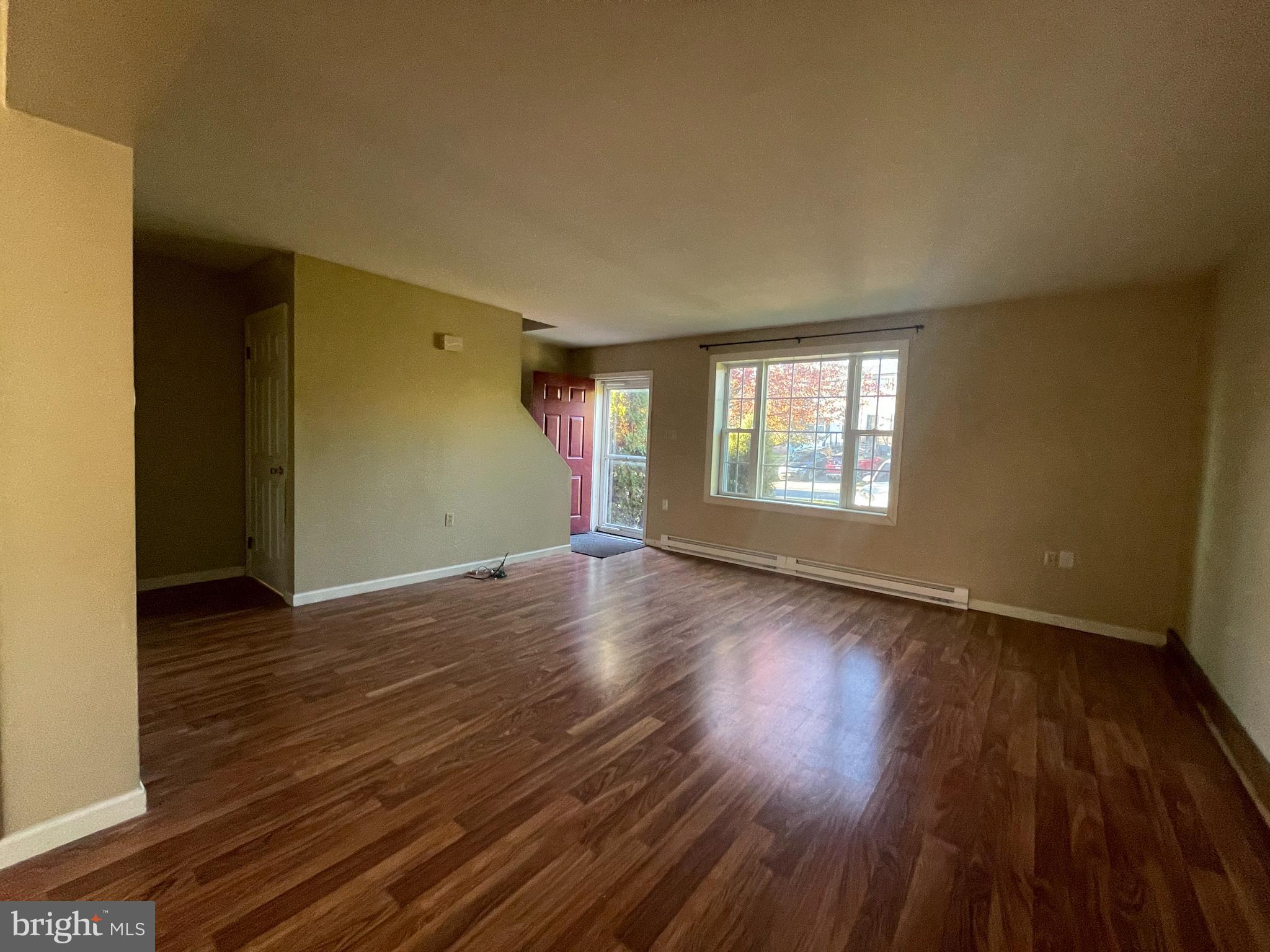 VALLEY GREEN VILLAGE WEST - Residential