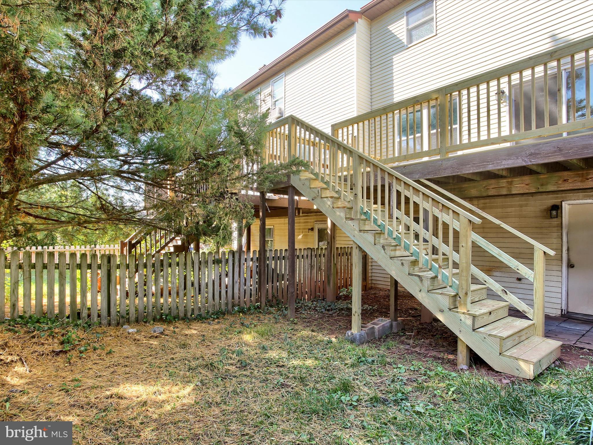 VALLEY GREEN VILLAGE WEST - Residential